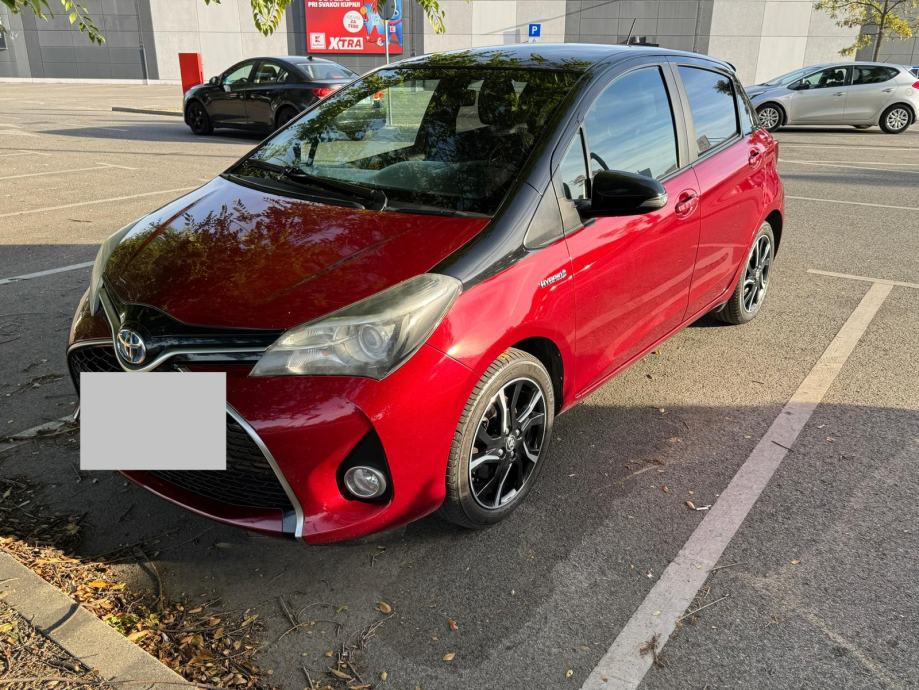 Toyota Yaris Hybrid, 2017, pod Toyota garancijom, prvi vlasnik, HR, fotografija 2