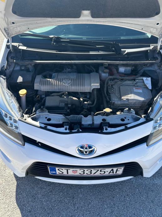 Toyota Yaris Hybrid, fotografija 4