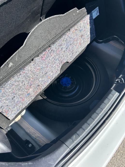 Toyota Yaris Hybrid, fotografija 10