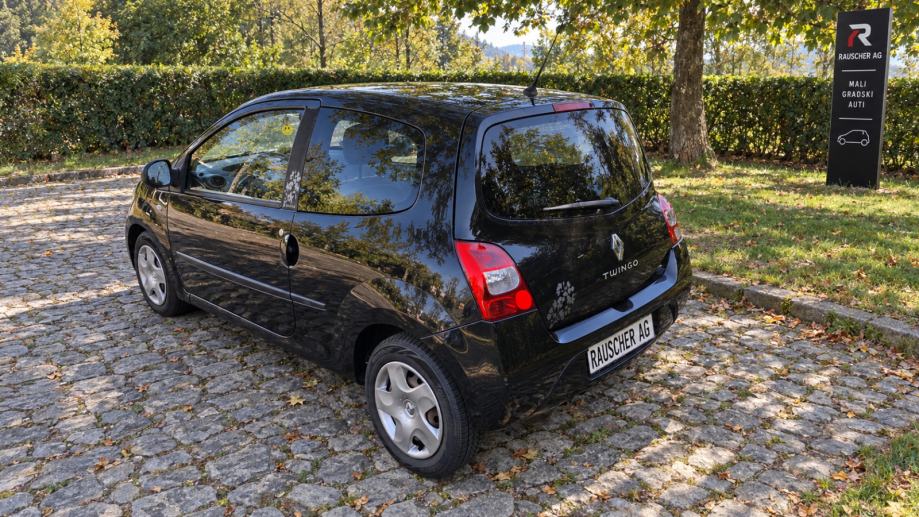 TWINGO 1.2 16V "600 EURA BLACK WEEK POPUST" LIMITED - Night & Day, fotografija 7
