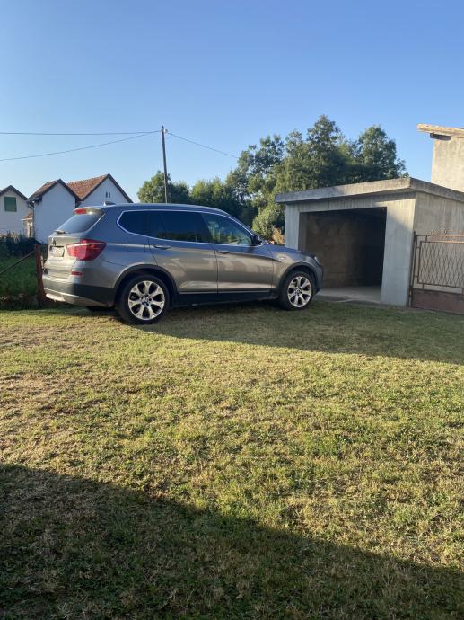 Vlasnik prodaje BMW X3 xDrive20d automatik, fotografija 4