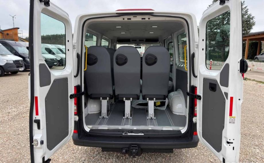 Volkswagen Crafter 2.0 35 TDI Putnički 8 + 1 Sjedišta, fotografija 9