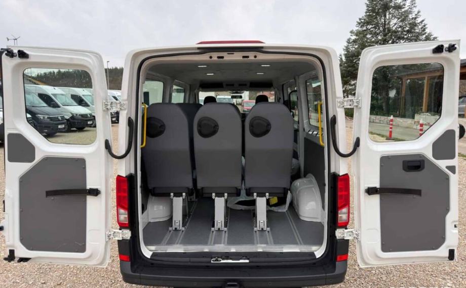 Volkswagen Crafter 2.0 35 TDI Putnički 8 + 1 Sjedišta, fotografija 10