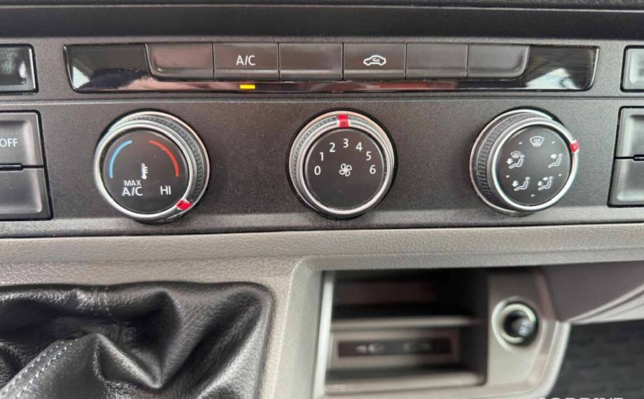 Volkswagen Crafter 2.0 35 TDI Putnički 8 + 1 Sjedišta, fotografija 20