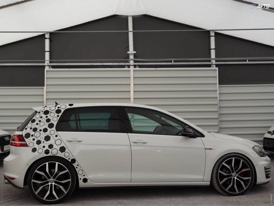 Volkswagen Golf 2.0 GTI - DSG - NAVI - ALU - PDC - ODLIČAN, fotografija 4