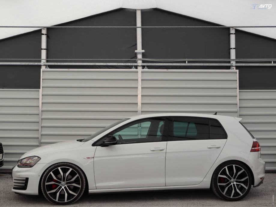 Volkswagen Golf 2.0 GTI - DSG - NAVI - ALU - PDC - ODLIČAN, fotografija 3