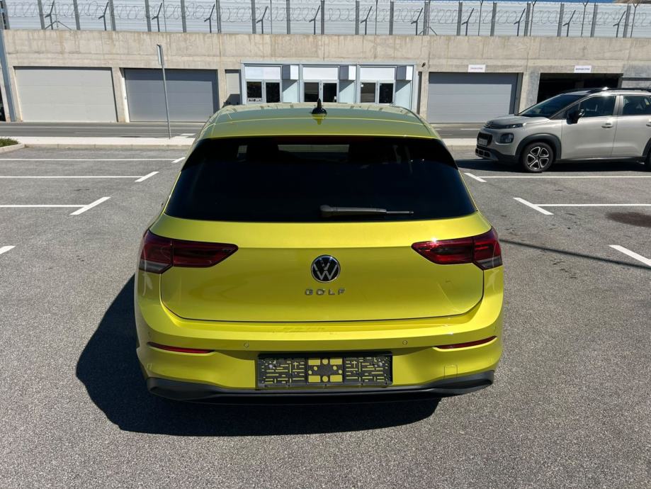 Volkswagen Golf 2,0 TDI Life *ODLIČAN*, fotografija 8