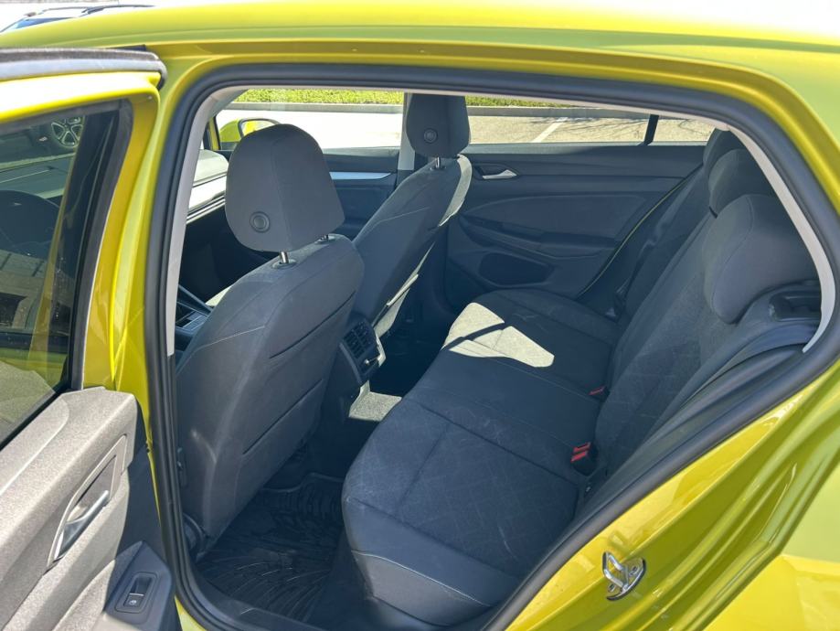 Volkswagen Golf 2,0 TDI Life *ODLIČAN*, fotografija 12