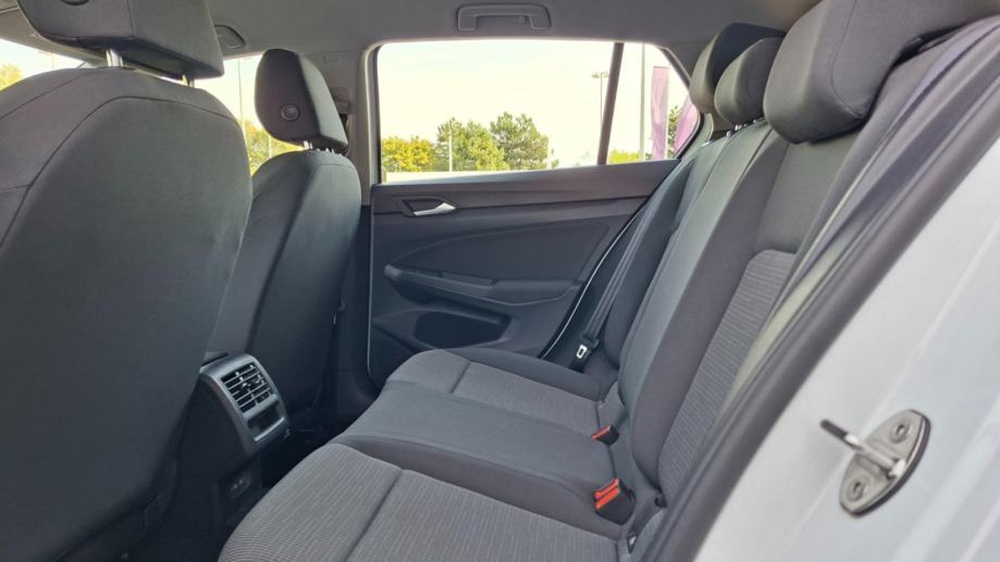 Volkswagen Golf 8 1.0 TSI, SAMO 44.215 KM, JAMSTVO, fotografija 16