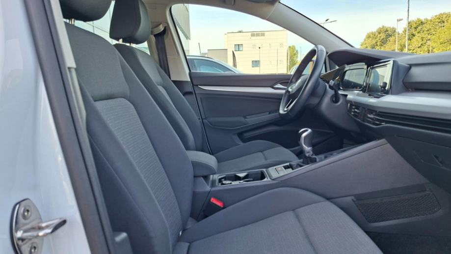 Volkswagen Golf 8 1.0 TSI, SAMO 44.215 KM, JAMSTVO, fotografija 17