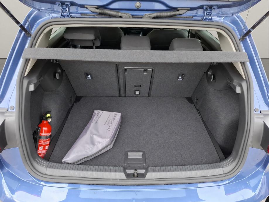 Volkswagen GOLF 8 1.5 eTSI DSG Life Plus, fotografija 18