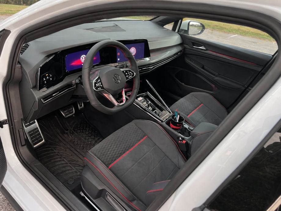 VOLKSWAGEN GOLF 8 GTI CLUBSPORT 2022., fotografija 3