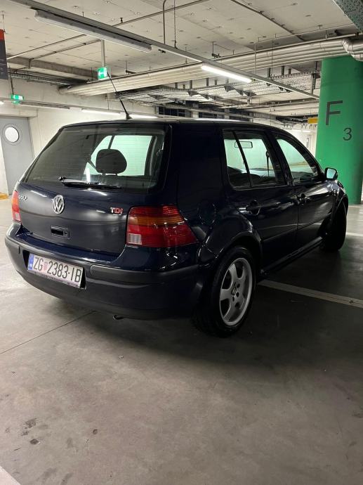 VOLKSWAGEN GOLF IV 1.9 TDI 81kW, fotografija 4