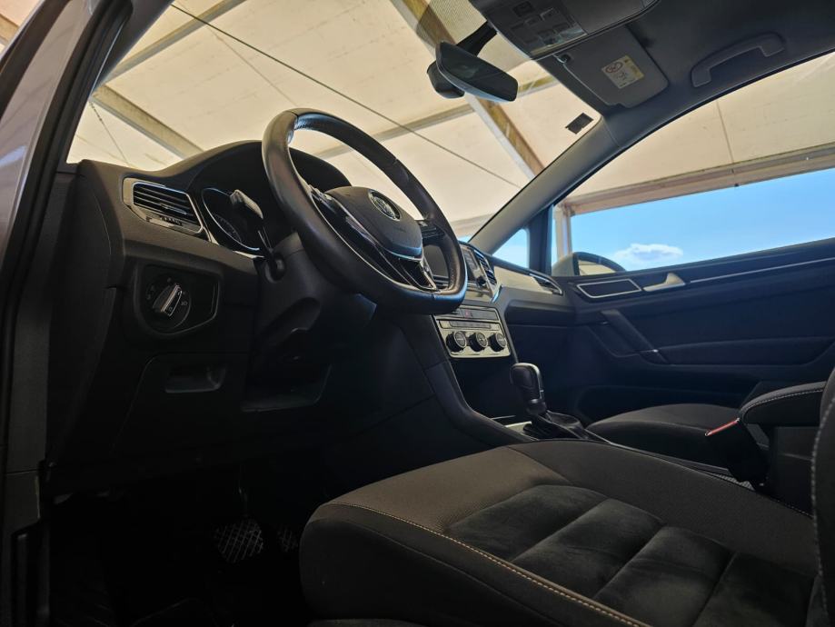 Volkswagen GOLF SPORTSVAN 1.4 TSI 52000 KM, fotografija 17