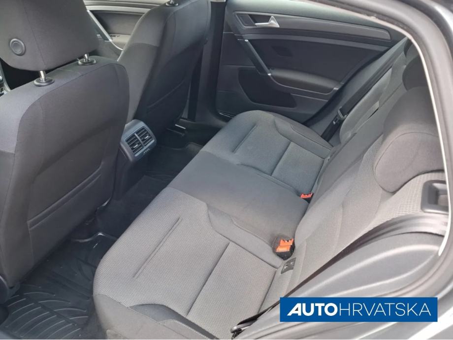 VOLKSWAGEN GOLF VII 1.6 TDI COMFORTLINE, 13.990,00 € - Akcija, fotografija 12