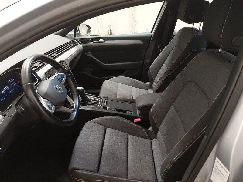 Volkswagen Passat 2.0 TDI automatik Business • ACC • masaža • Full LED, fotografija 6