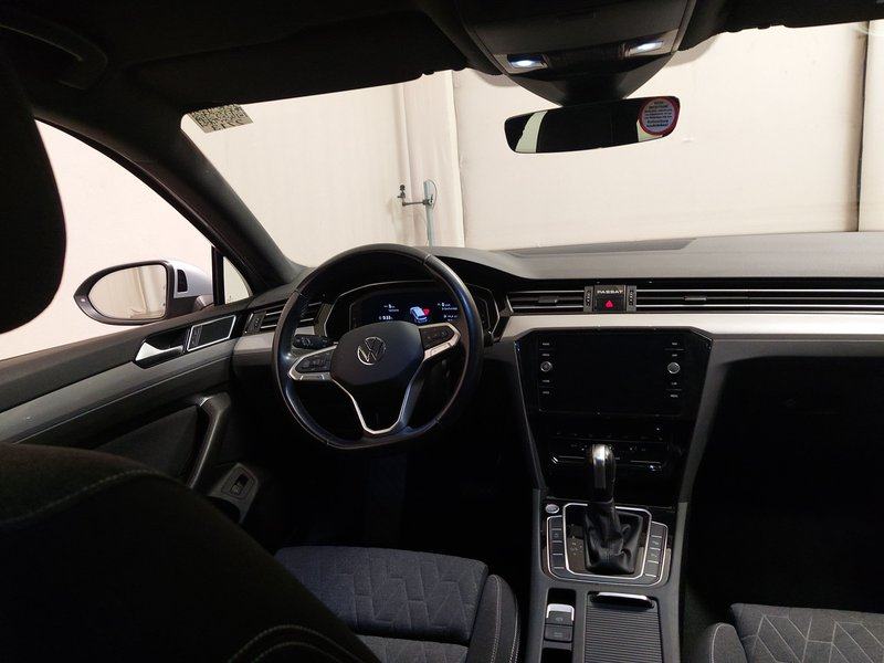 Volkswagen Passat 2.0 TDI automatik Business • ACC • masaža • Full LED, fotografija 20
