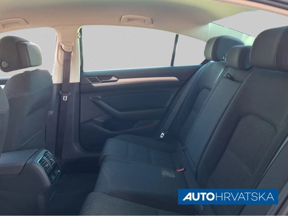 VW PASSAT 2.0 TDI DSG, 12.290,00 € - Akcija, fotografija 13