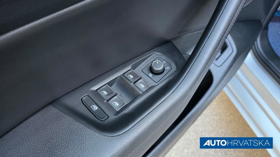 VOLKSWAGEN PASSAT 2.0 TDI DSG HIGHLINE - Jamstvo 15 mjeseci, 16.990,0, fotografija 10