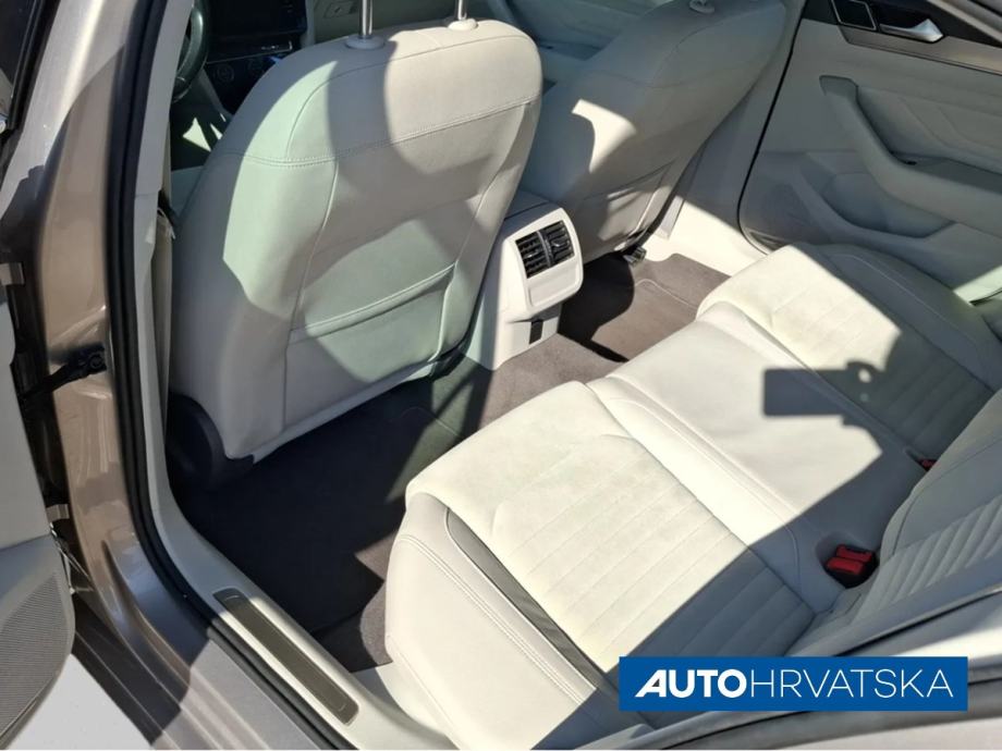 VOLKSWAGEN PASSAT 2.0 TDI ELEGANCE, 16.650,00 €, fotografija 12