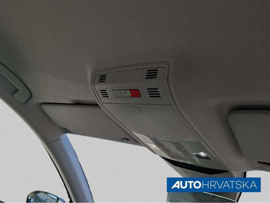 VOLKSWAGEN PASSAT 2.0 TDI ELEGANCE, 16.650,00 €, fotografija 15