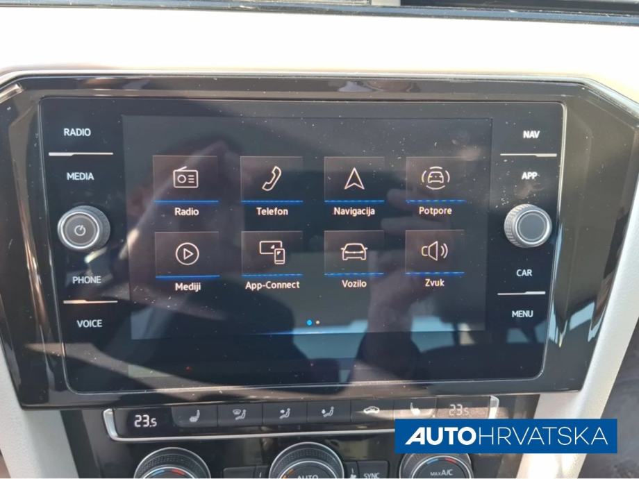 VOLKSWAGEN PASSAT 2.0 TDI ELEGANCE, 16.650,00 €, fotografija 19