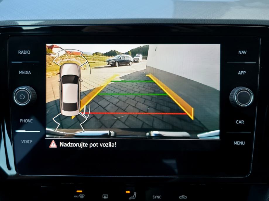 Volkswagen Passat 2.0TDI Business DSG LED•ACC•LANE•KAMER•NAVI•PDC360, fotografija 16