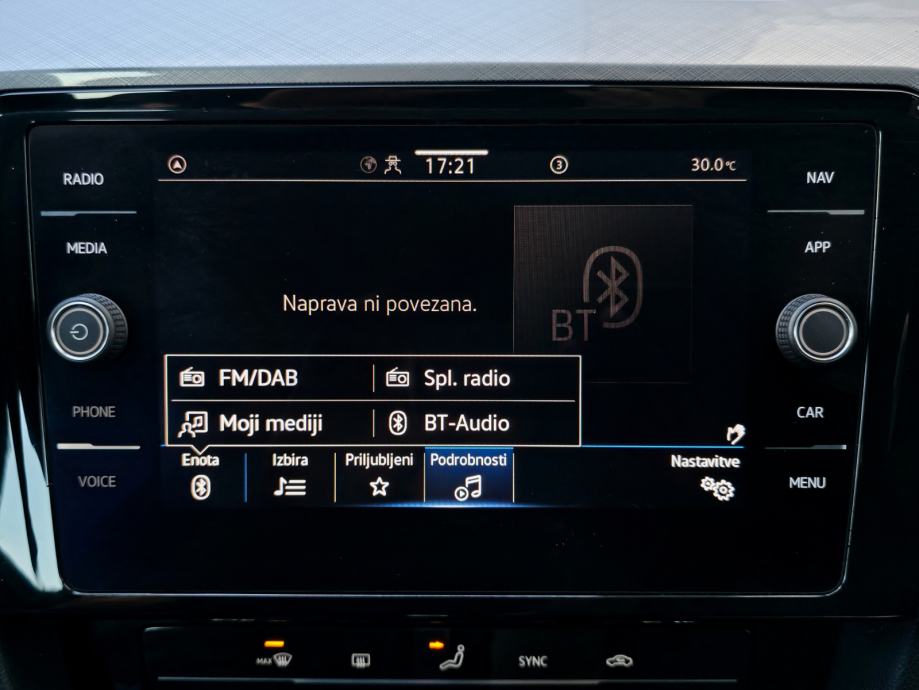 Volkswagen Passat 2.0TDI Business DSG LED•ACC•LANE•KAMER•NAVI•PDC360, fotografija 17