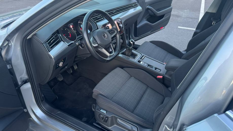 Volkswagen Passat 2.0Tdi , Business , SAMO 73,000km, fotografija 9
