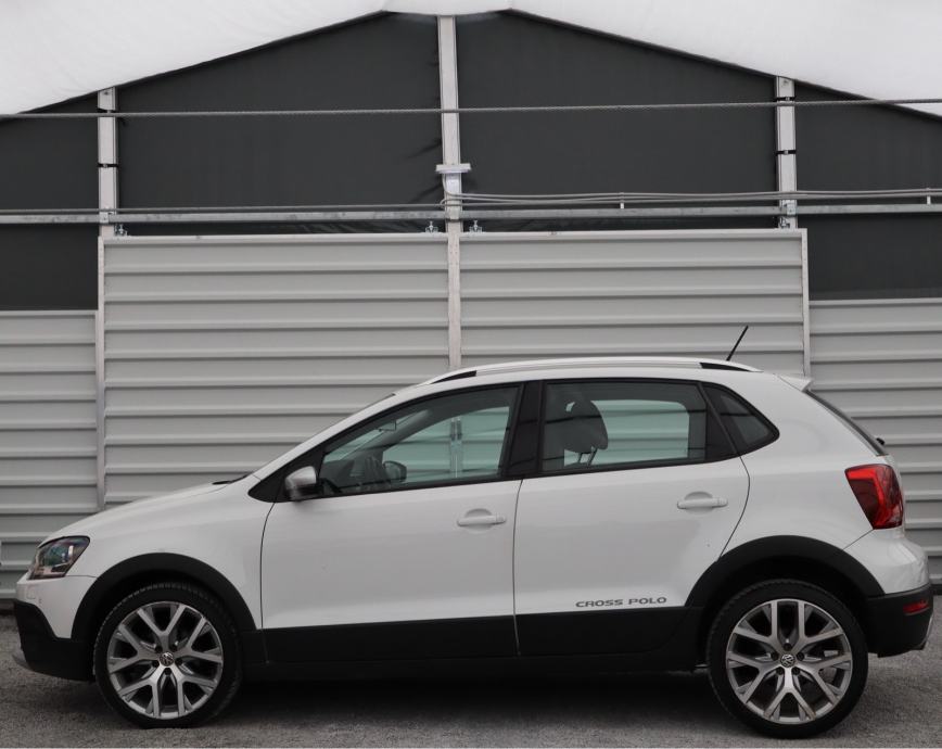 Volkswagen Polo CROSS - 1.2 TSI - 1. VLASNIK - POVIŠEN - KAO NOV, fotografija 3