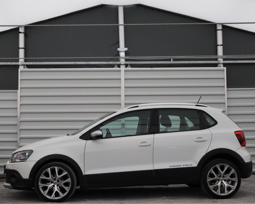 Volkswagen Polo CROSS - 1.2 TSI - 1. VLASNIK - POVIŠEN - KAO NOV, fotografija 6
