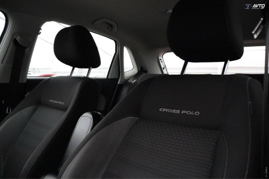 Volkswagen Polo CROSS - 1.2 TSI - 1. VLASNIK - POVIŠEN - KAO NOV, fotografija 10