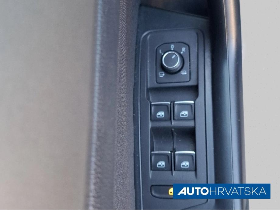 VOLKSWAGEN T-ROC 1.0 TSI DESIGN, 18.990,00 €, fotografija 20