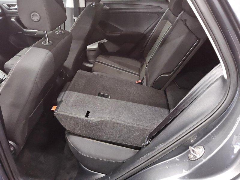 Volkswagen T-Roc 2.0 TDI automatik • ACC • AHK, fotografija 12