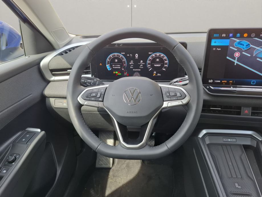 Volkswagen T-ROC NF 1.5 eTSI DSG Life, fotografija 15