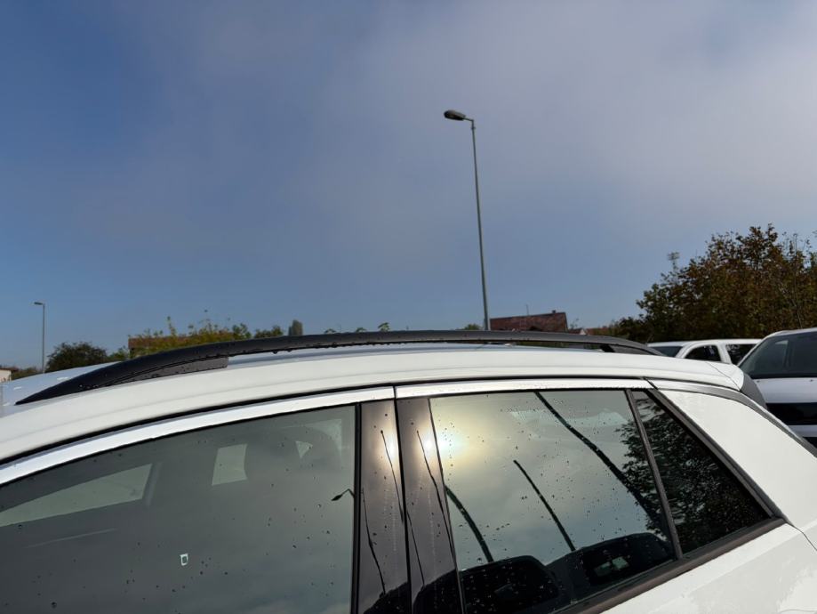 VOLKSWAGEN T-ROC R-LINE 1,0 TSI *LEASING BEZ UČEŠĆA*, fotografija 12