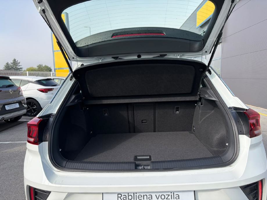 VOLKSWAGEN T-ROC R-LINE 1,0 TSI *LEASING BEZ UČEŠĆA*, fotografija 13