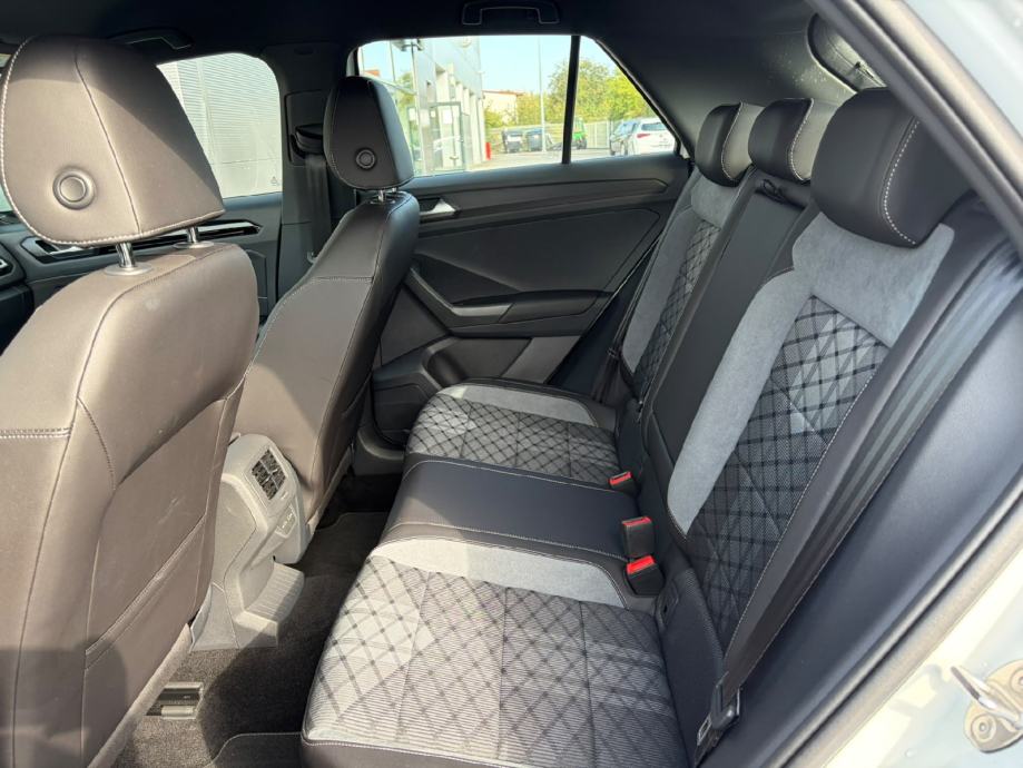 VOLKSWAGEN T-ROC R-LINE 1,0 TSI *LEASING BEZ UČEŠĆA*, fotografija 18