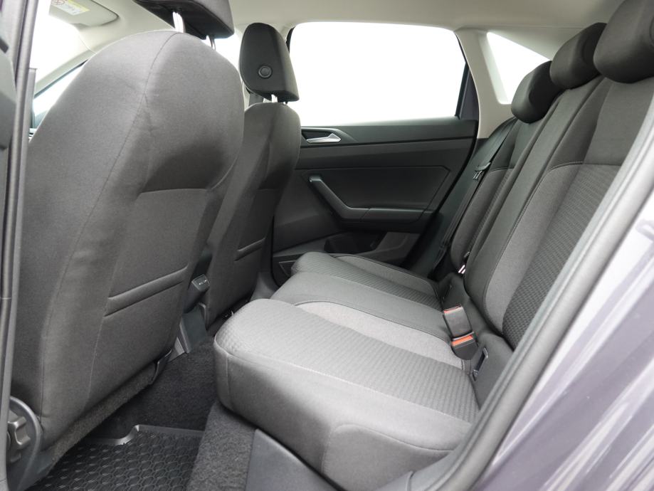Volkswagen Taigo 1.0 TSI 4All DSG+LED+OGR.SEDEŽI+KAMERA+ACC+KEYLESS, fotografija 12