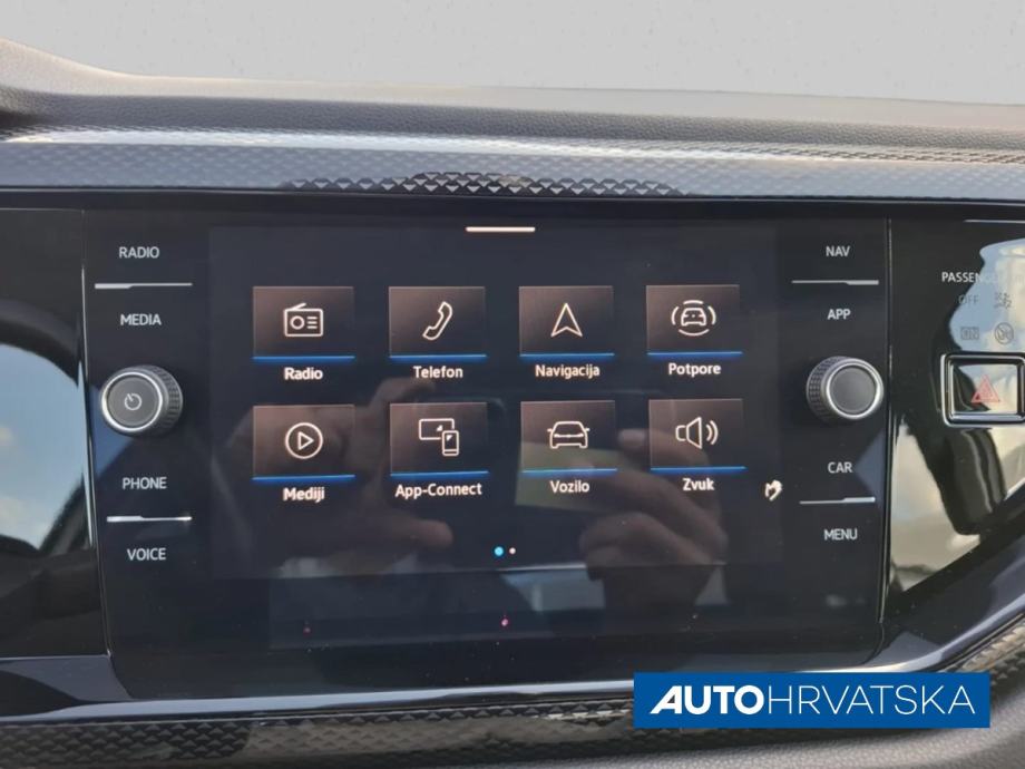 VOLKSWAGEN TAIGO 1.0 TSI Life - TVORNIČKO JAMSTVO, 16.490,00 €, fotografija 17