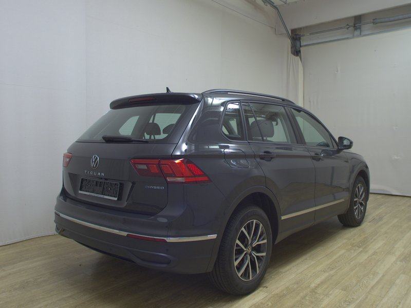 Volkswagen Tiguan 1.4 TSI eHybrid Life automatik • ACC • LED, fotografija 4