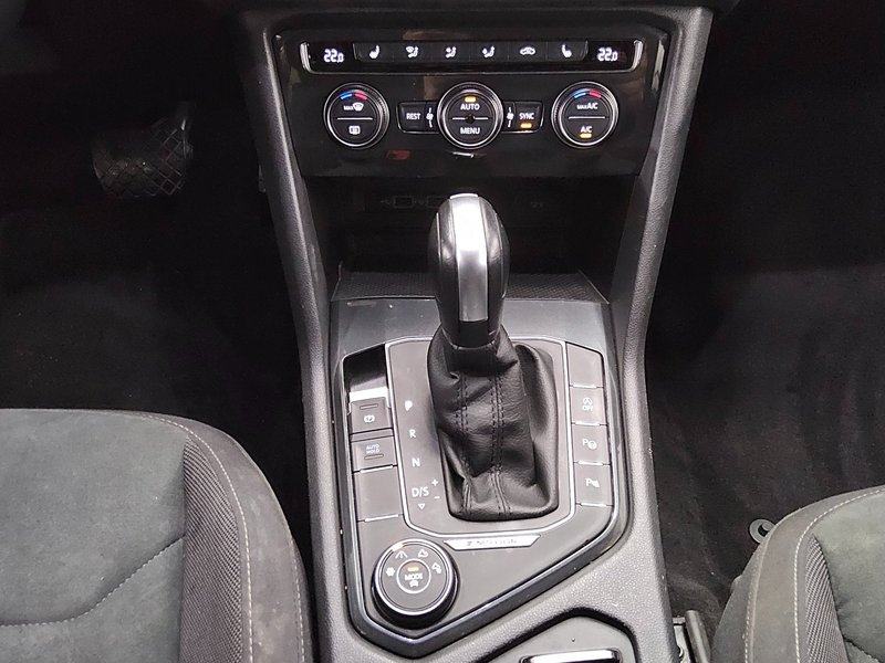 Volkswagen Tiguan 2.0 TDI 4MOTION automatik Highline • ACC • 4x4, fotografija 6