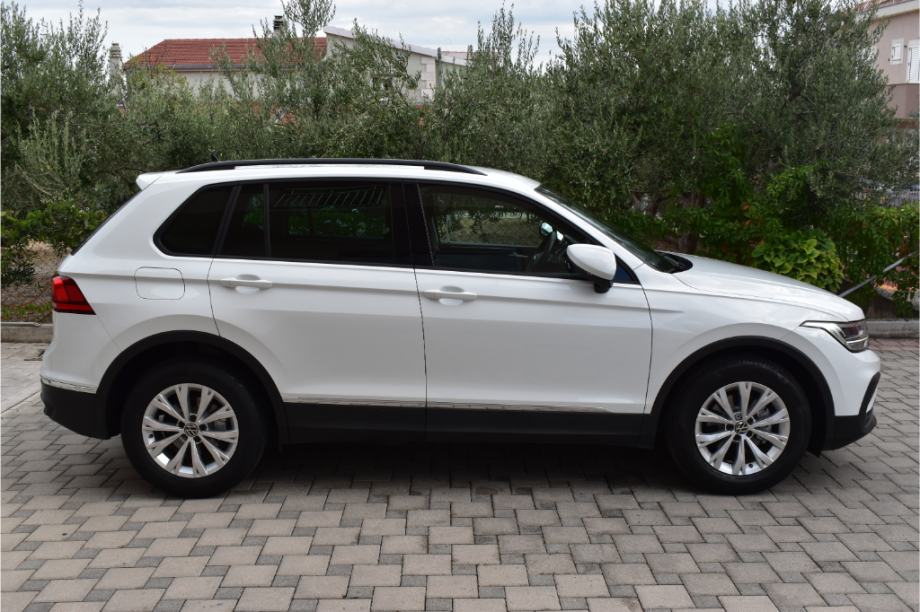 VW Tiguan 2.0 TDI Automatik DSG Kamera,Lane,AppleCar,Amblight-Facelift, fotografija 5