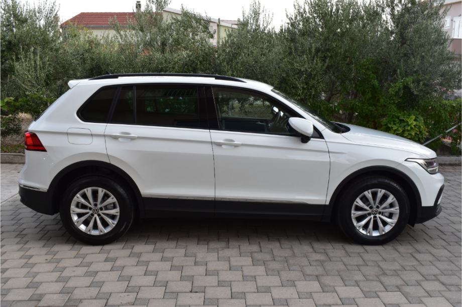 VW Tiguan 2.0 TDI Automatik DSG Kamera,Lane,AppleCar,Amblight-Facelift, fotografija 5