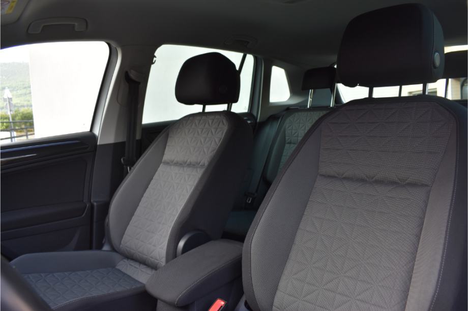VW Tiguan 2.0 TDI Automatik DSG Kamera,Lane,AppleCar,Amblight-Facelift, fotografija 13