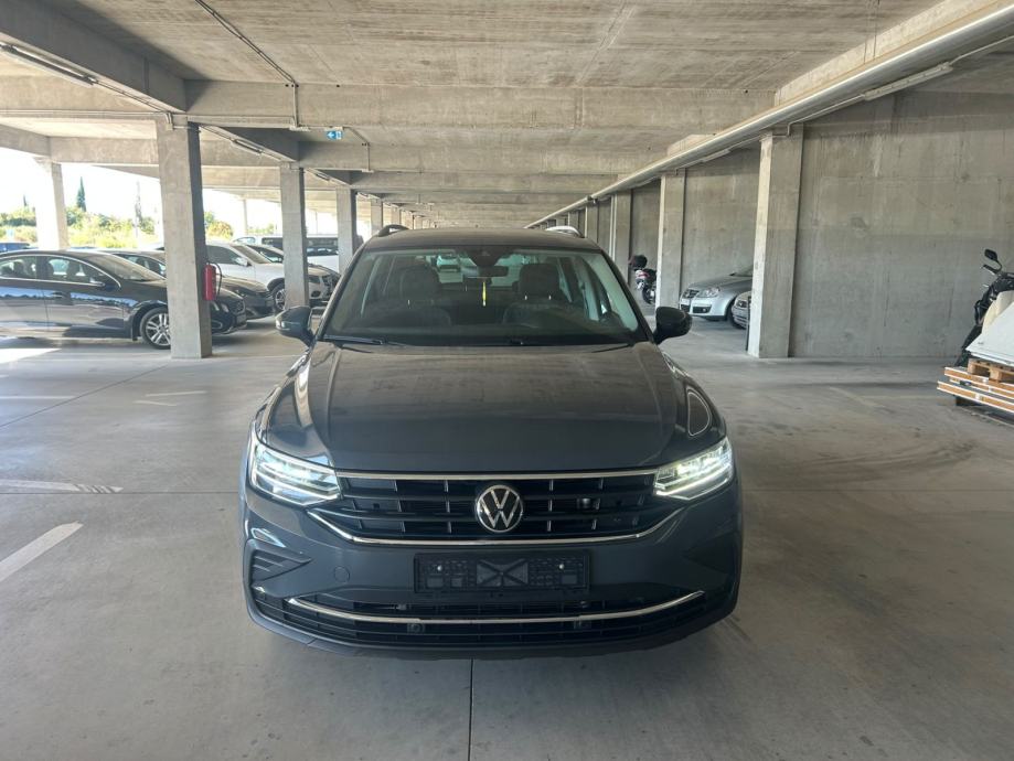 Volkswagen Tiguan 2.0 TDI Life | LED | TEMPOMAT | LANE ASSIST |, fotografija 3
