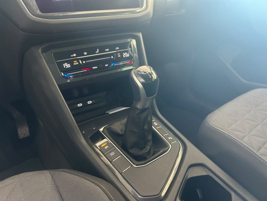 Volkswagen Tiguan 2.0 TDI Life | LED | TEMPOMAT | LANE ASSIST |, fotografija 10