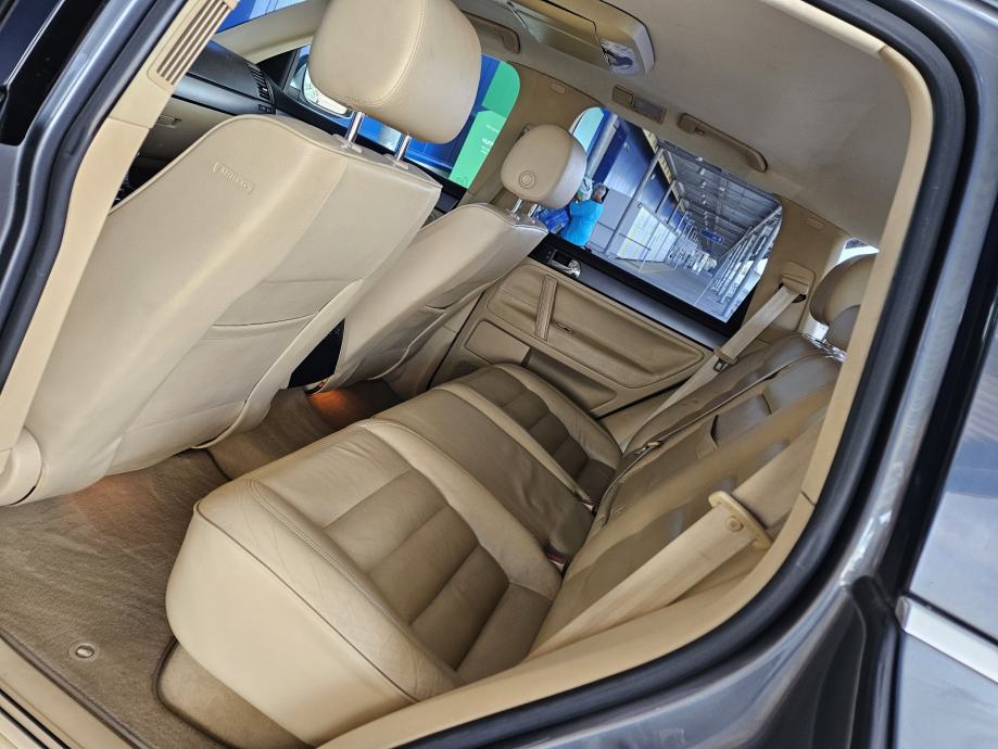 VOLKSWAGEN TOUAREG 3.0 V6 TDI-AUTOMATIK-ŠIBER-270 000KM-REG 3/2027 **6, fotografija 9