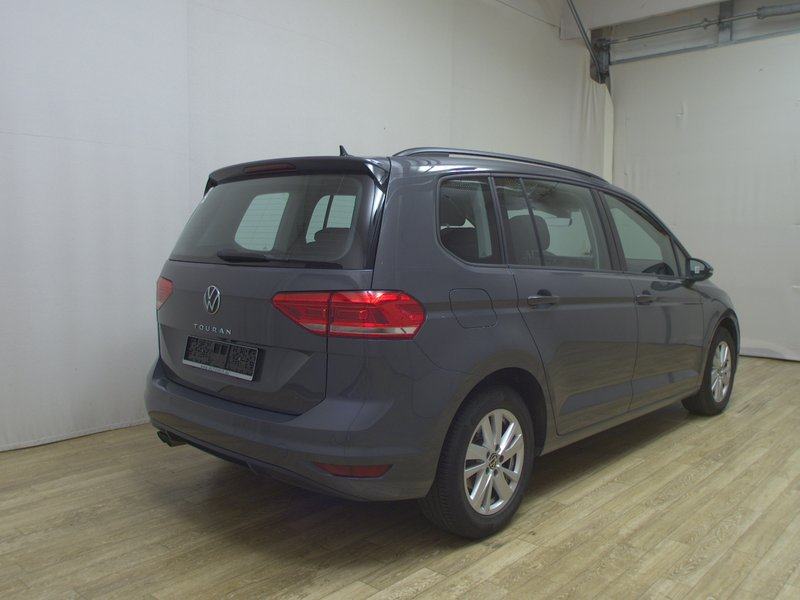 Volkswagen Touran 2.0 TDI Comfortline automatik • ACC • Full LED, fotografija 4