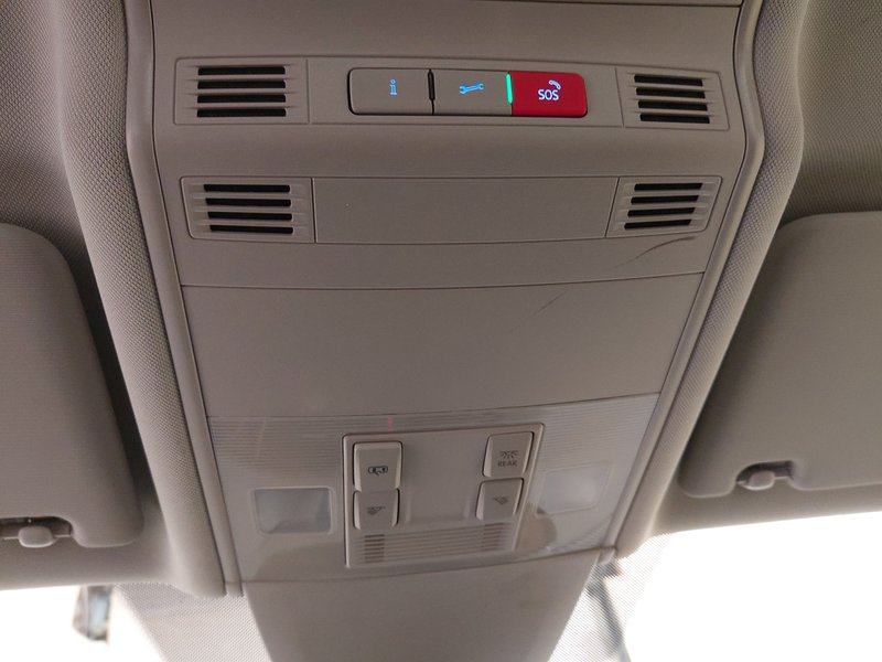 Volkswagen Touran 2.0 TDI Comfortline automatik • ACC • Full LED, fotografija 13